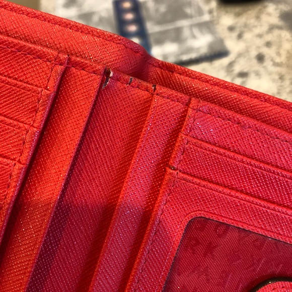 Kate Spade bifold wallet - Picture 7 of 11